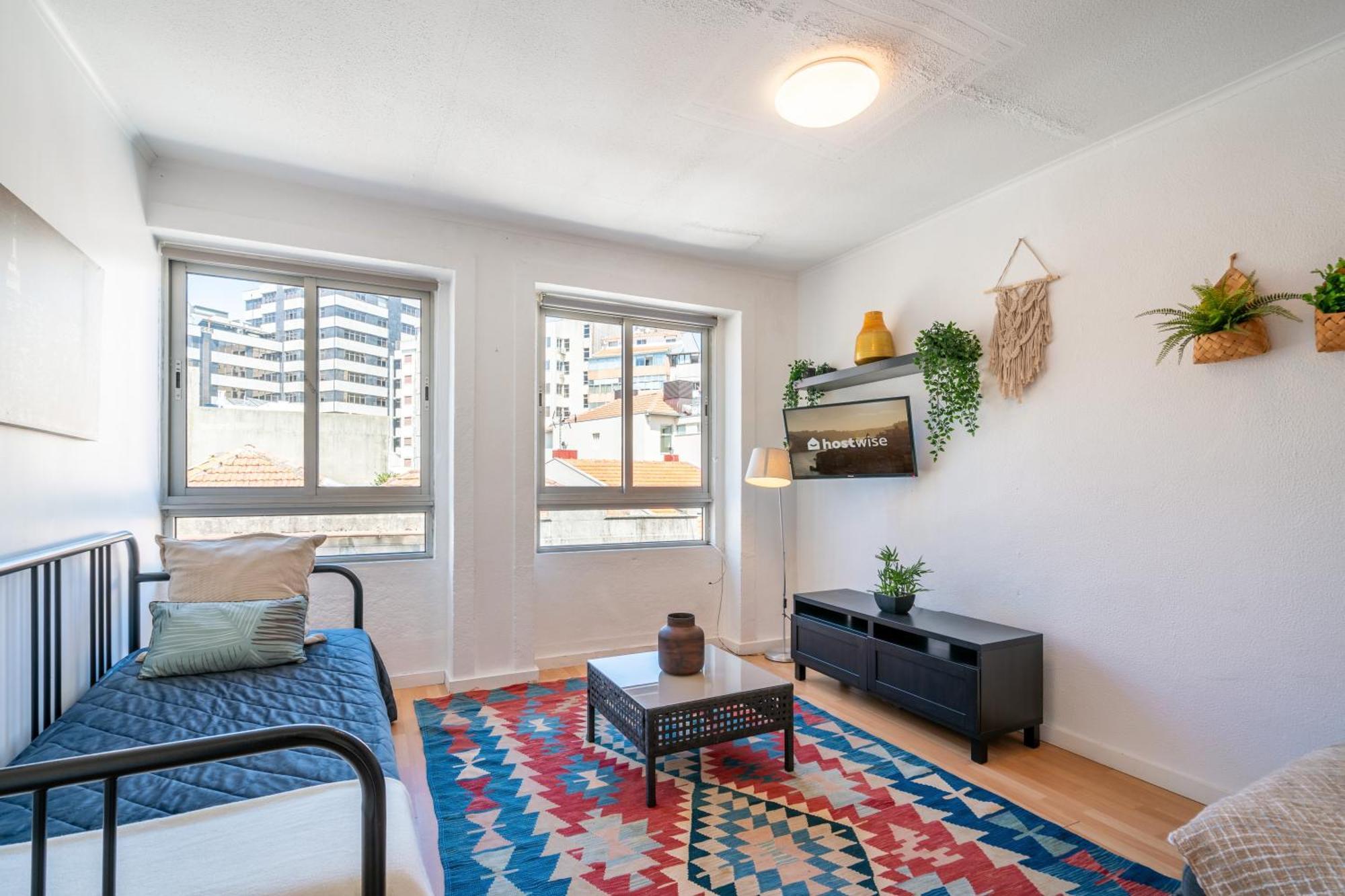Host Wise - Large Flat W Terrace - Ace Location At Aliados Apartment Porto Exterior foto
