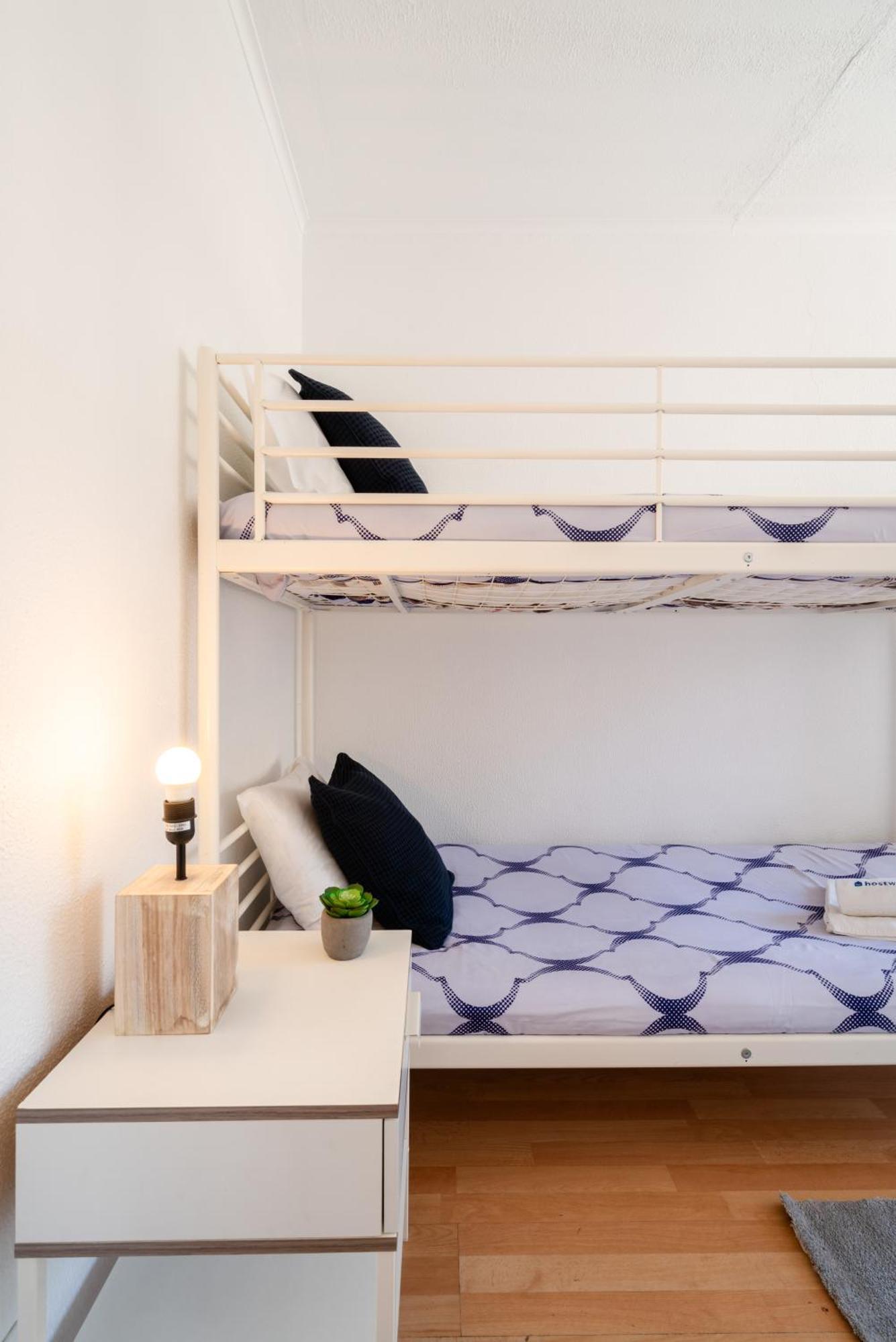 Host Wise - Large Flat W Terrace - Ace Location At Aliados Apartment Porto Exterior foto