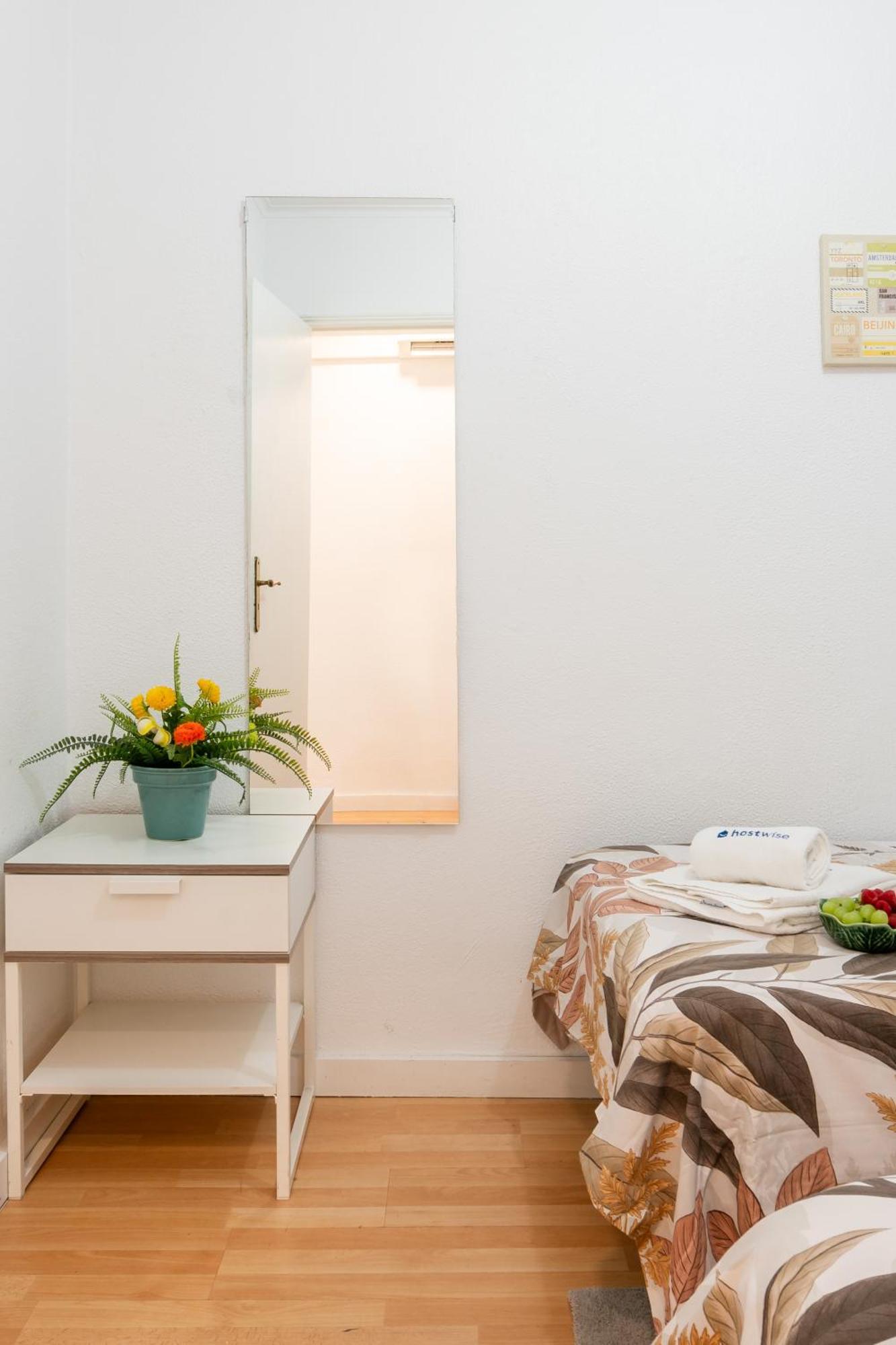 Host Wise - Large Flat W Terrace - Ace Location At Aliados Apartment Porto Exterior foto