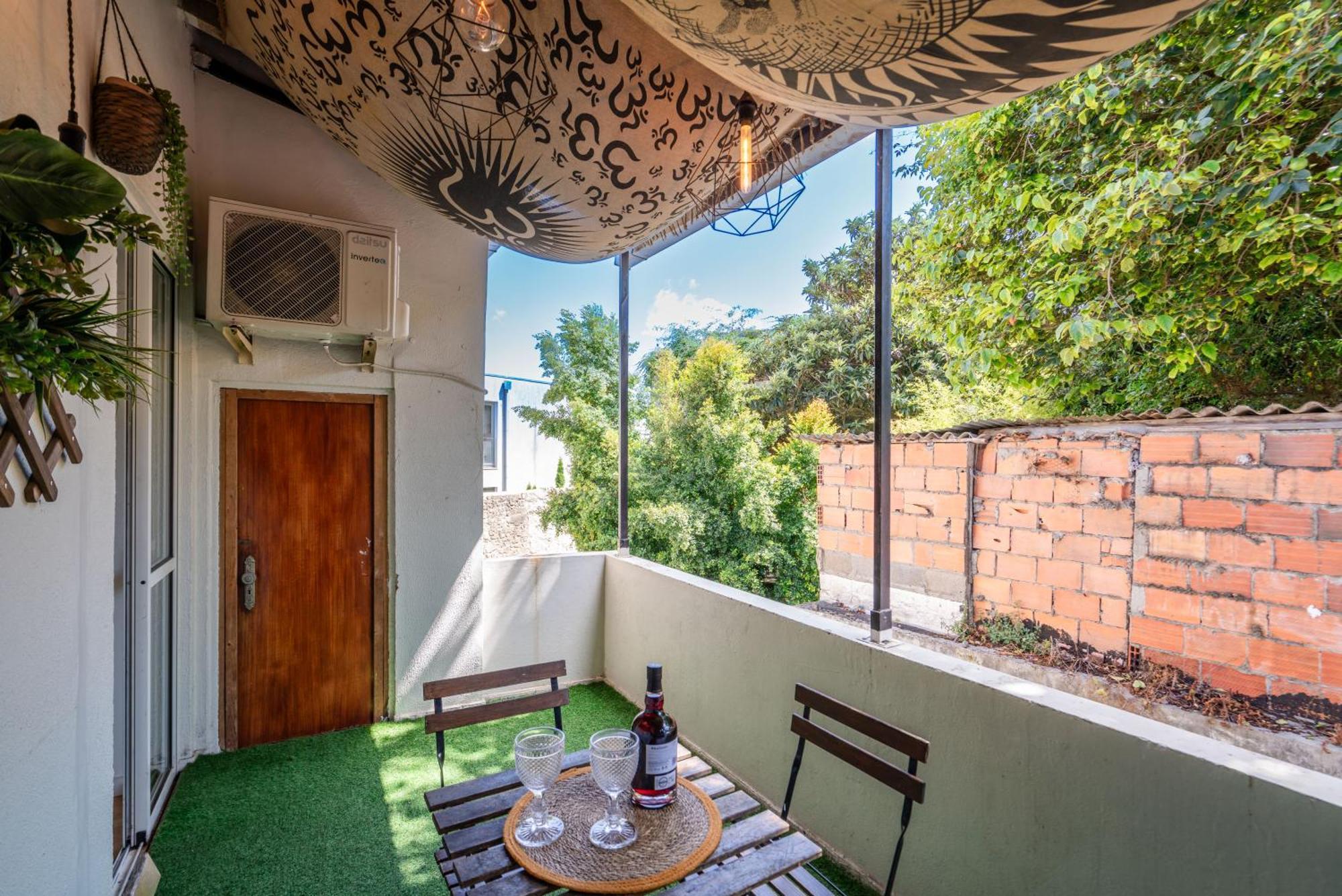 Host Wise - Large Flat W Terrace - Ace Location At Aliados Apartment Porto Exterior foto