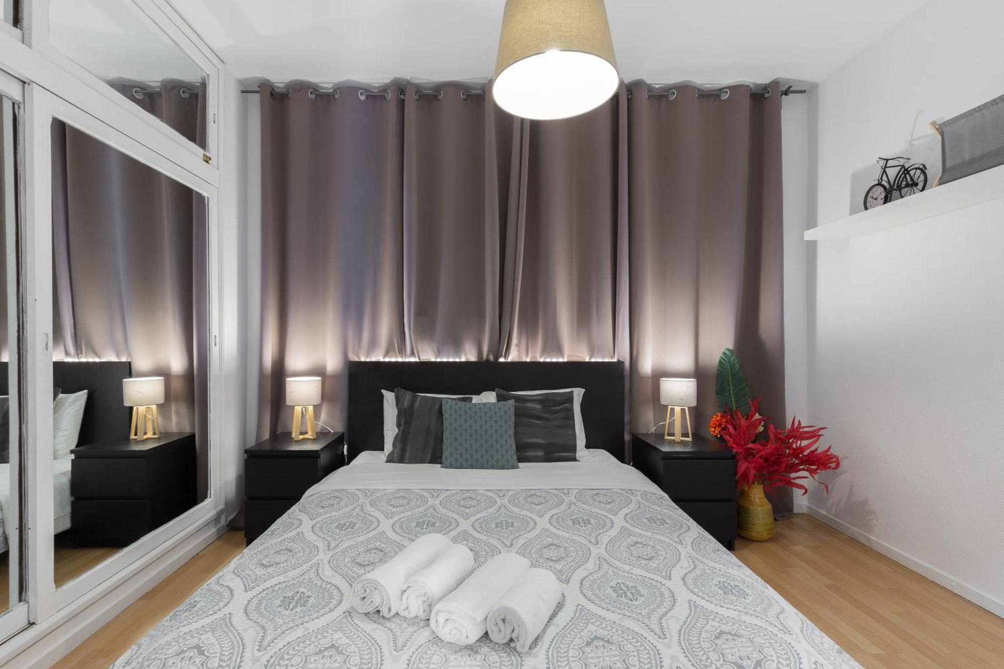 Host Wise - Large Flat W Terrace - Ace Location At Aliados Apartment Porto Exterior foto