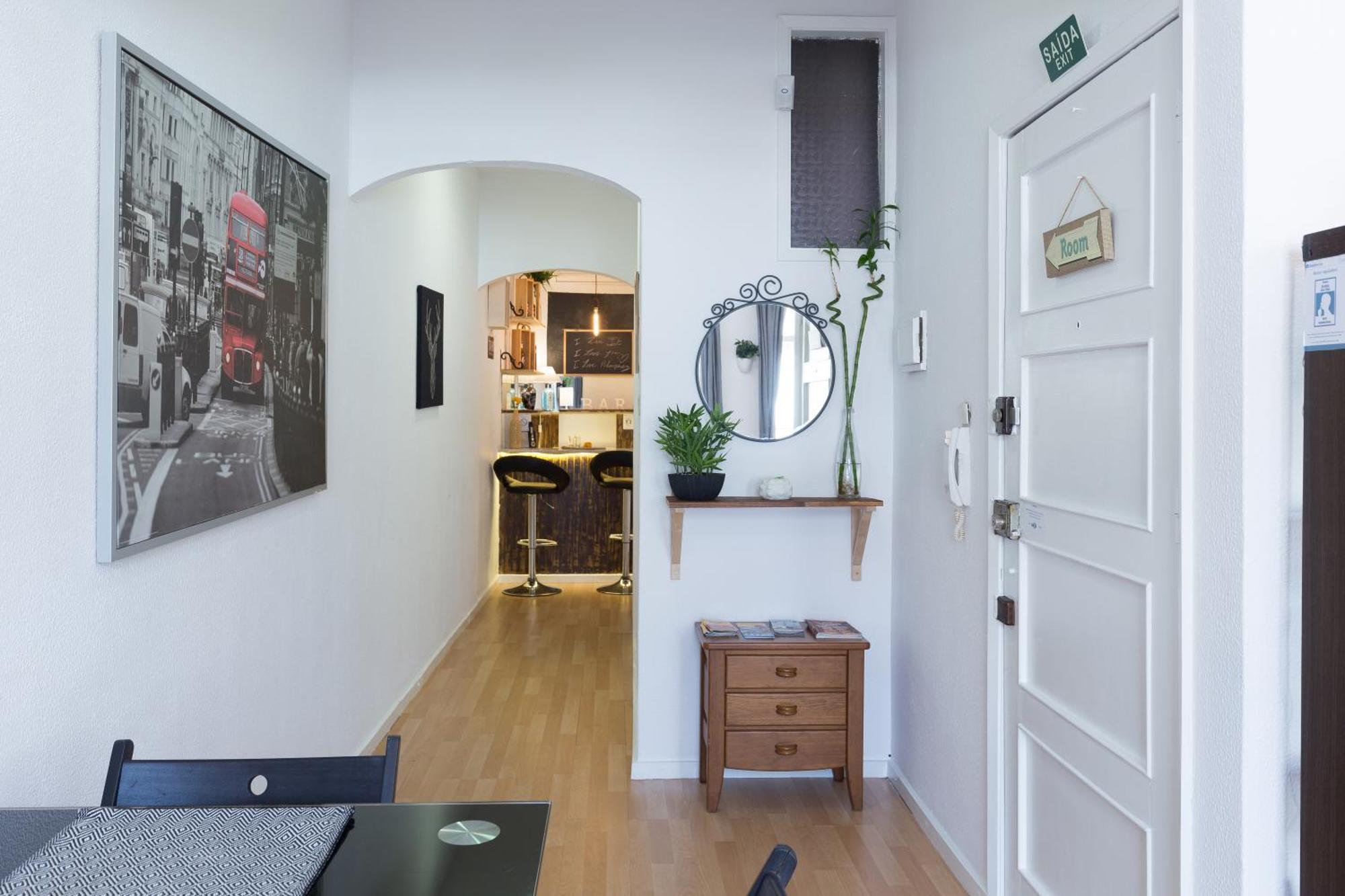 Host Wise - Large Flat W Terrace - Ace Location At Aliados Apartment Porto Cameră foto
